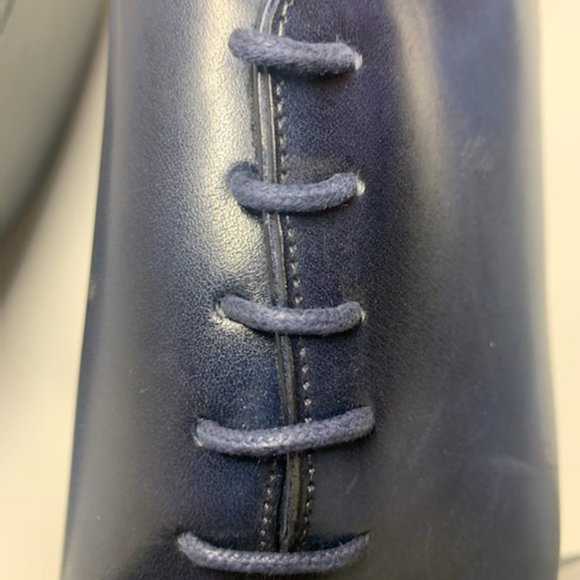 Handpainted Oxford // Navy - Picture 6 of 8